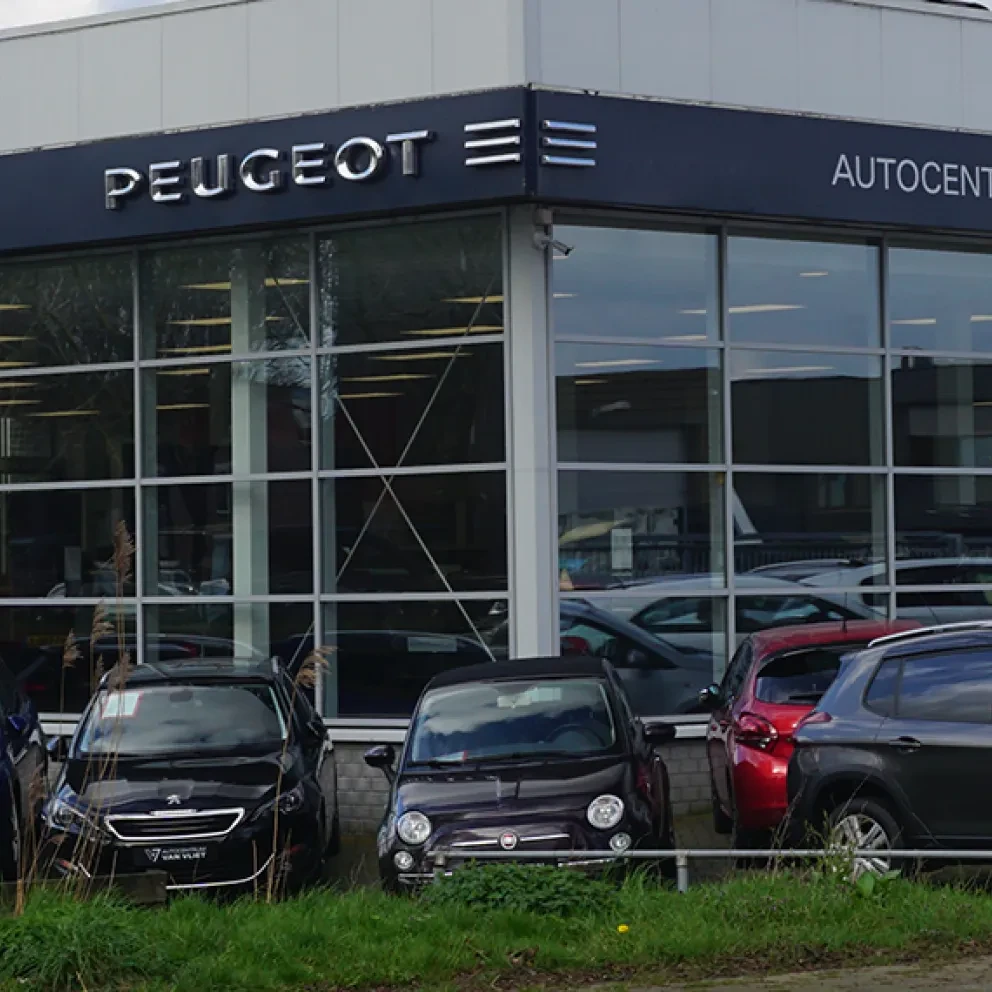 Autocentrum Van Vliet, Kuipersweg 38 Woerden