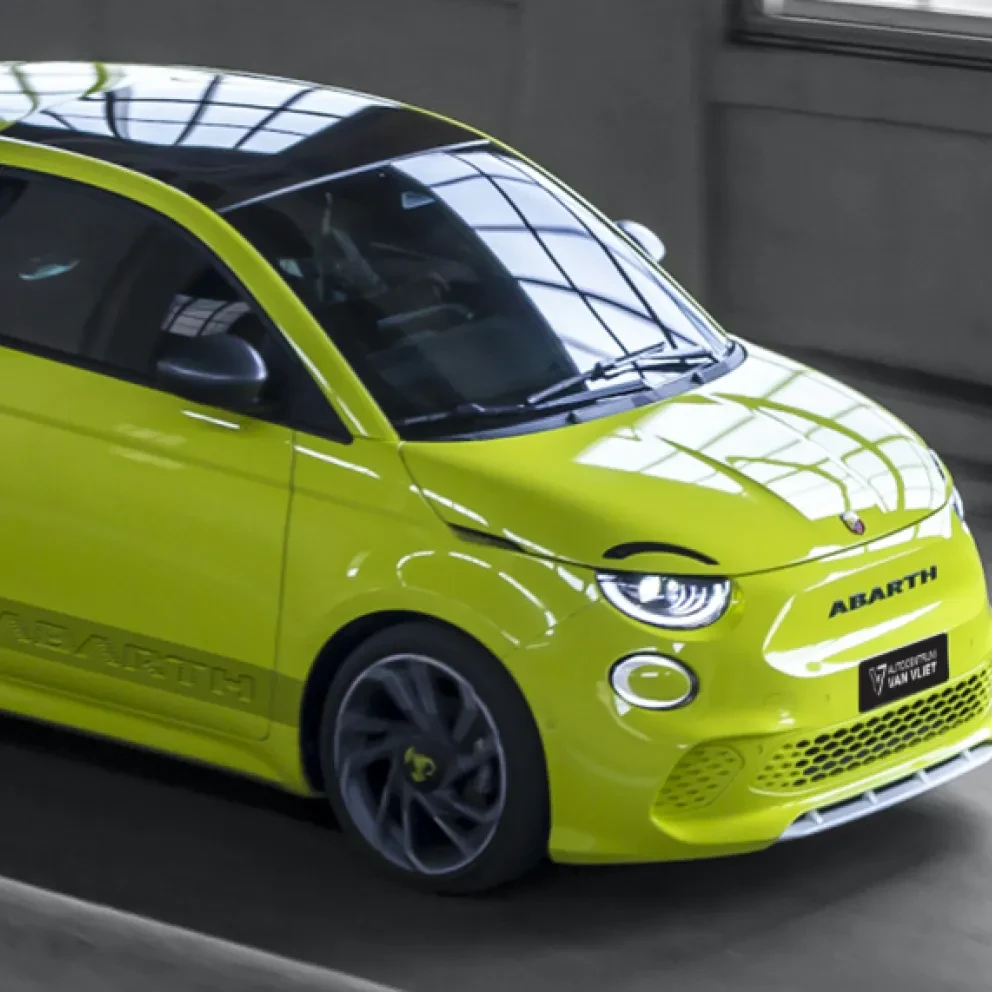 Rijkere standaarduitrusting voor Abarth 500e