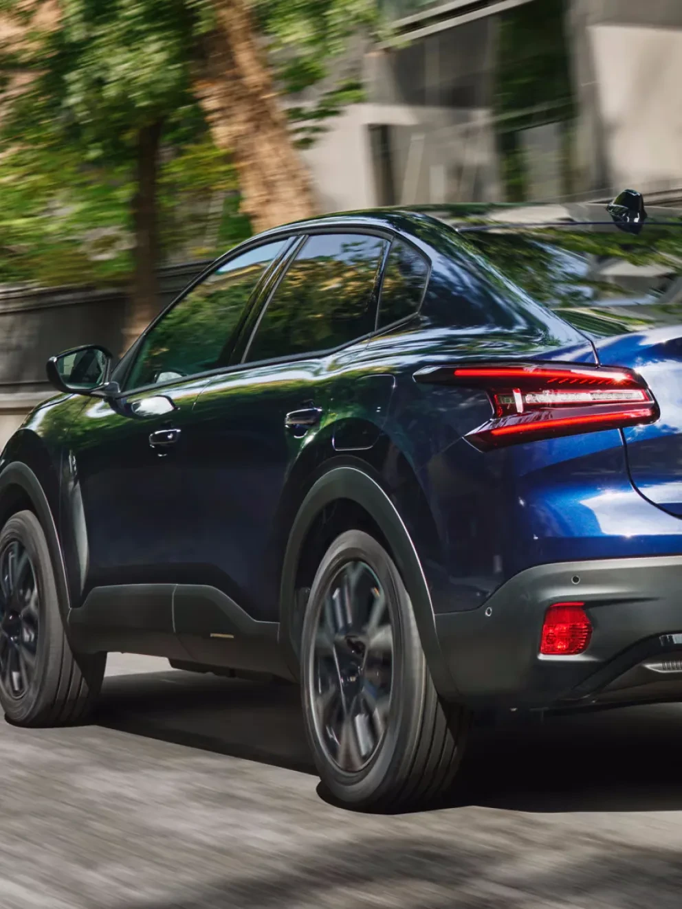 Nieuwe Citroën C4X achterkant