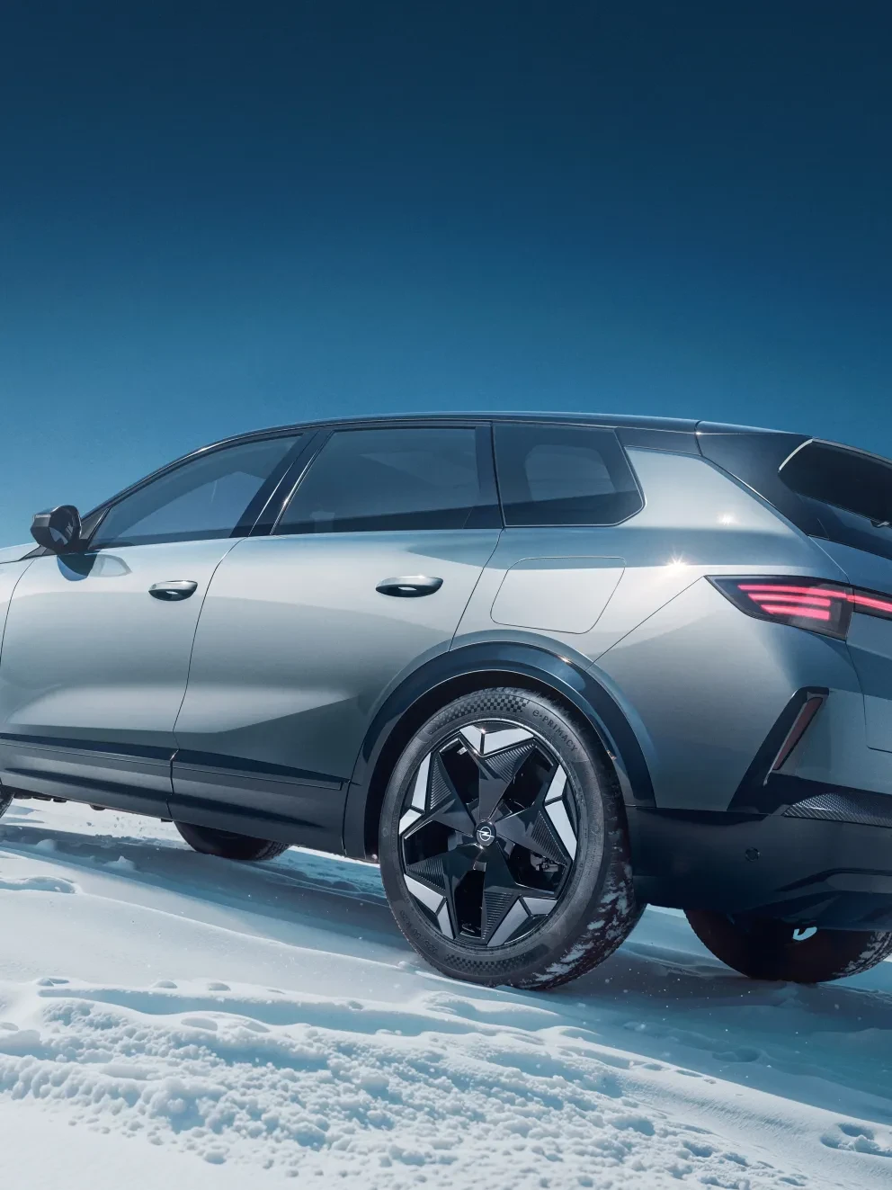 Nieuwe Opel Grandland Electric AWD